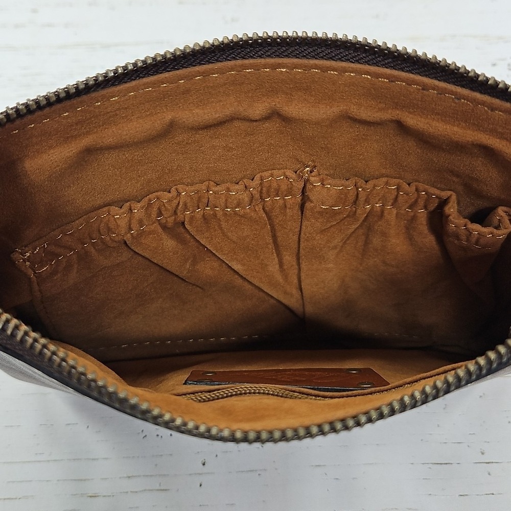 Patricia Nash Tan Cassini Clutch Wristlet 100% Leather Purse 8.75" x 6.5" P34901 - Picture 5 of 12